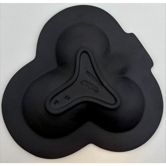 VTG Wedgwood White on Black Jasperware Dish Made in England - Picture 4 of 5